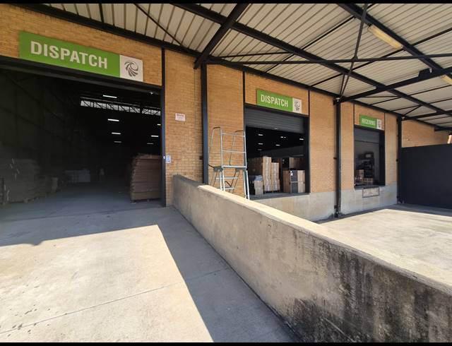 3,137M² WAREHOUSE TO LET IN ALLANDALE